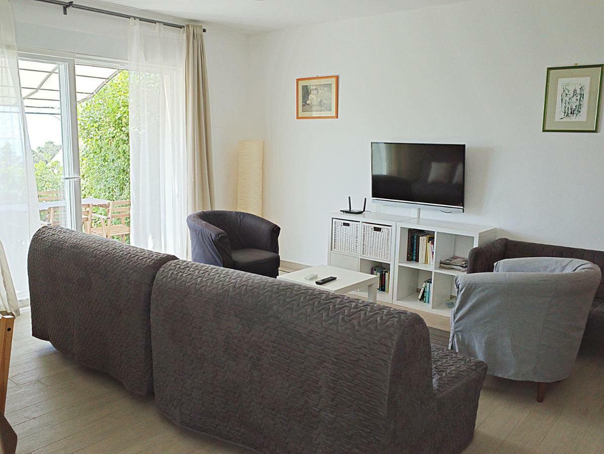 House Natali 70M From The Beach - Free Ev Top Up Rtina Bagian luar foto