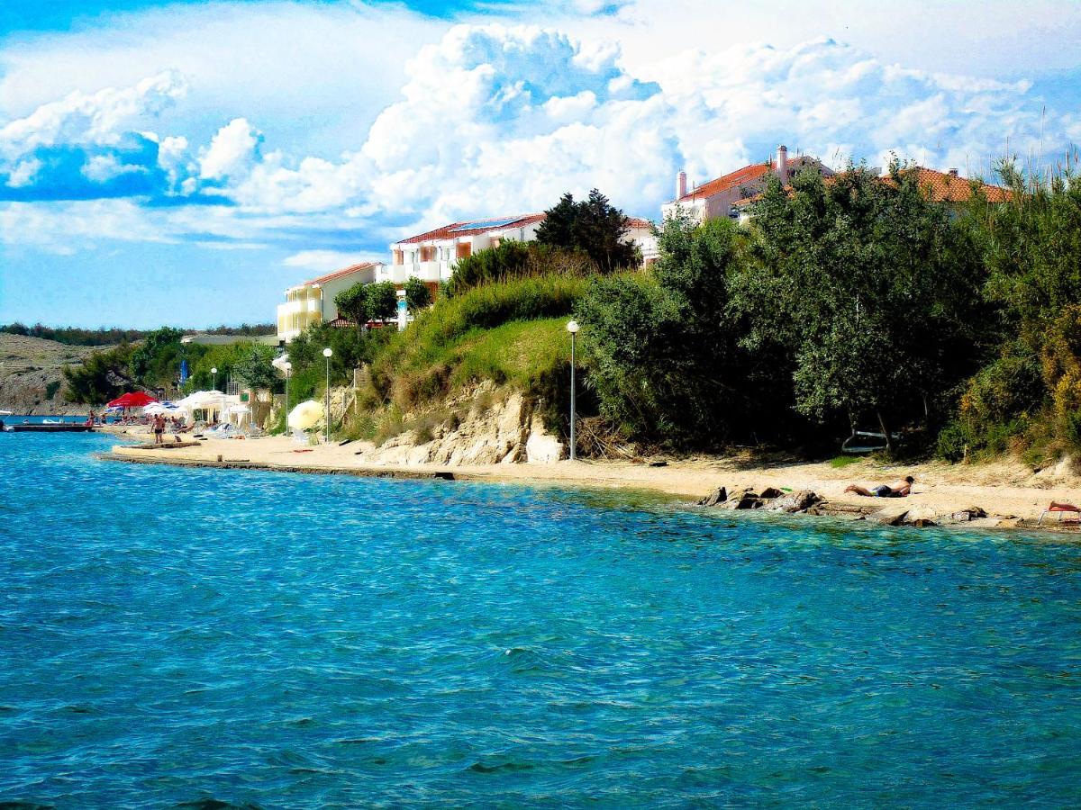 House Natali 70M From The Beach - Free Ev Top Up Rtina Bagian luar foto